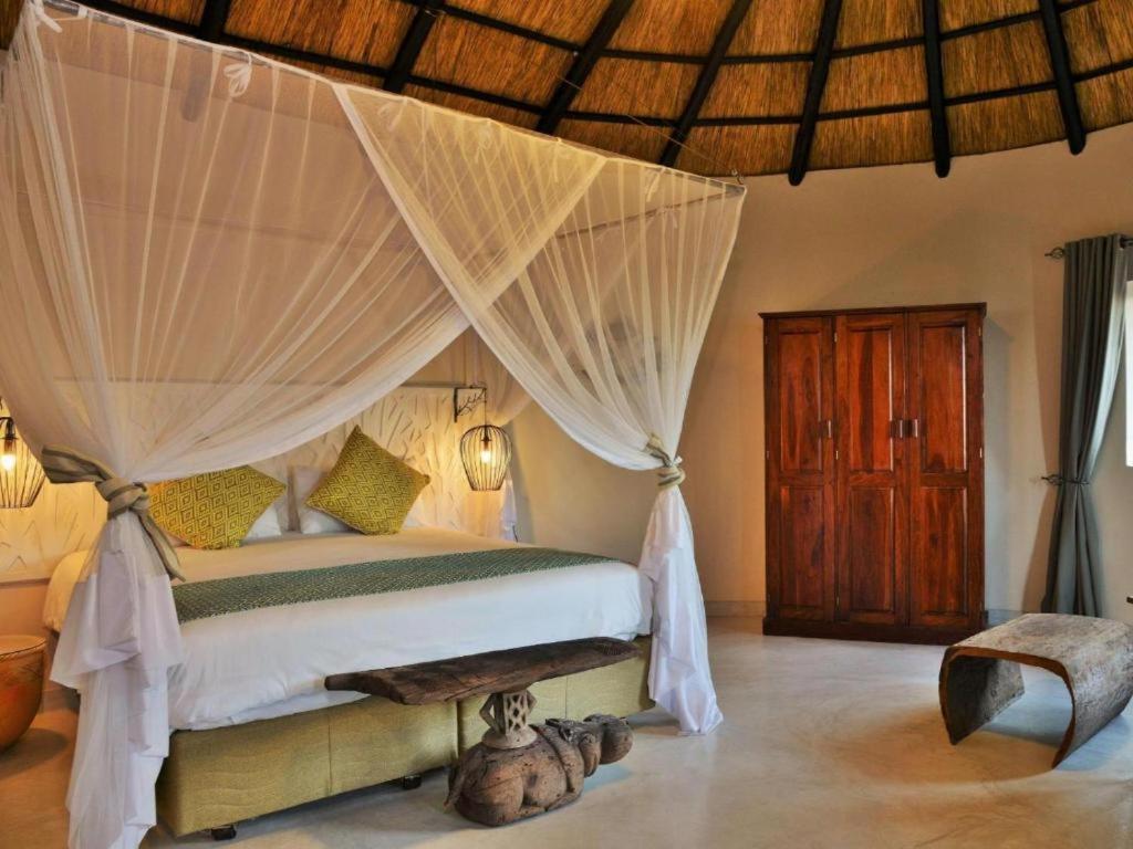 Masumu River Lodge Binga